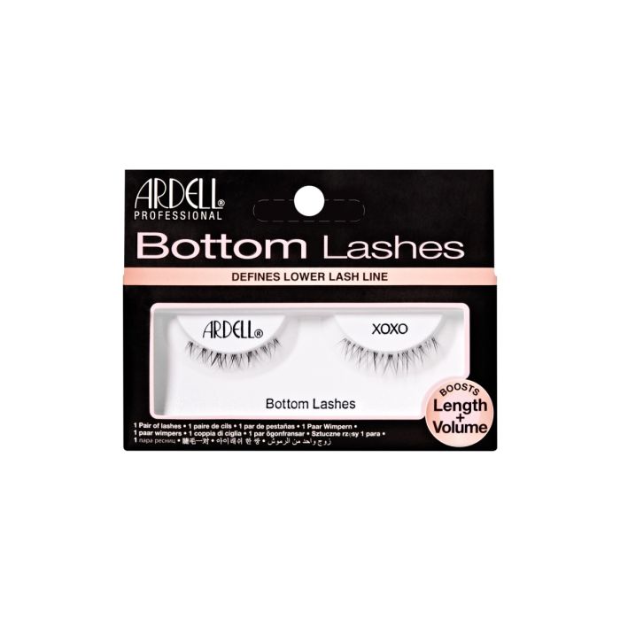 1 pair of lashes front packaging 
