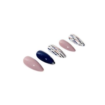 Set of Ardell Nail Addict Geometric Groove artificial nails